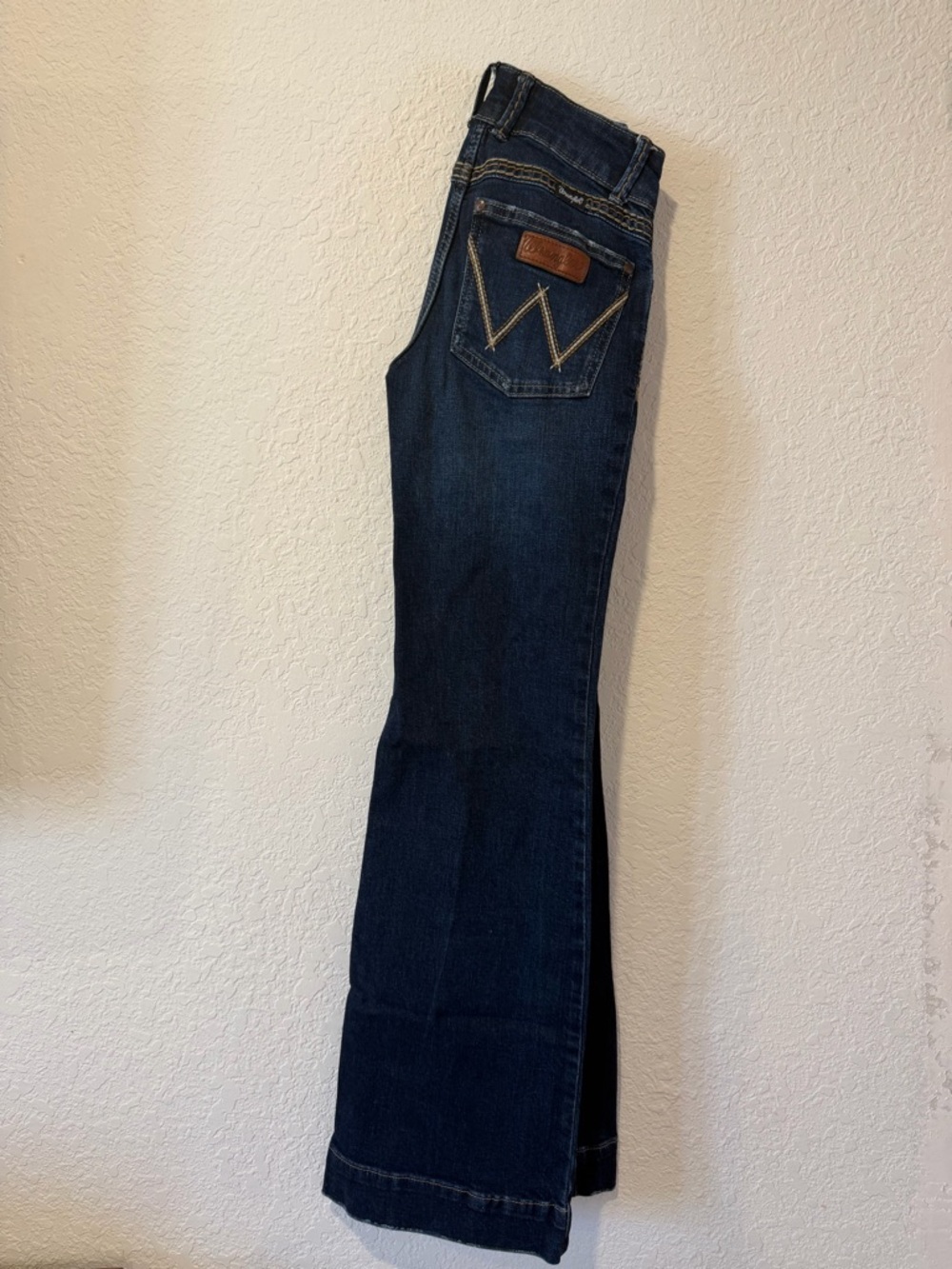 Wrangler Women's Dark Blue Bootcut Jeans - Classic Stitch Back Pocket